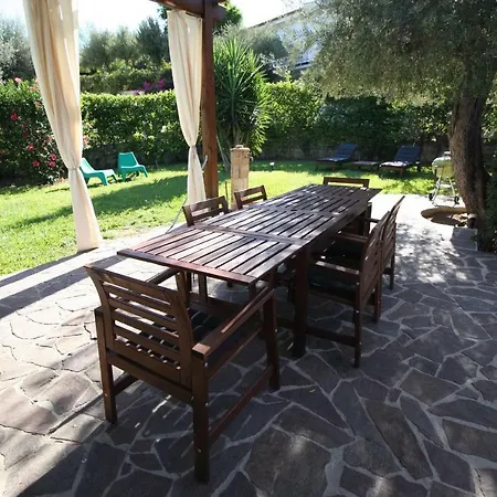 Casa Plaja Nyaraló *